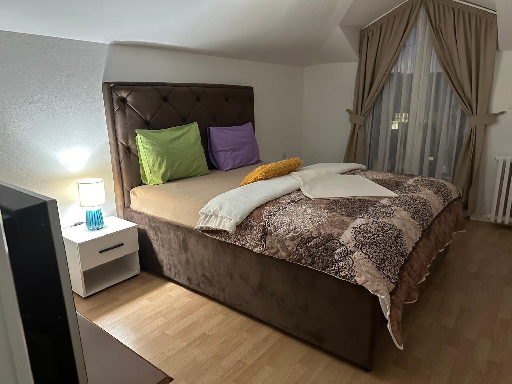 Js Apartmani Nikšić Esterno foto
